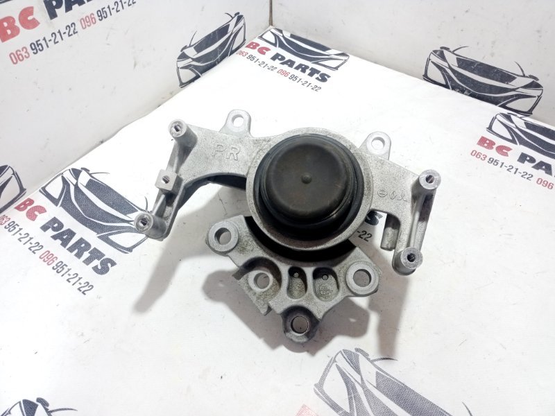 Подушка двигателя левая Nissan Rogue 2021 T33 2.5 11220-6RA0A Б/У