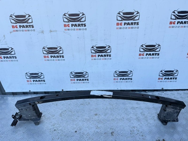 Усилитель бампера передний Rogue 2022 t33 1.5