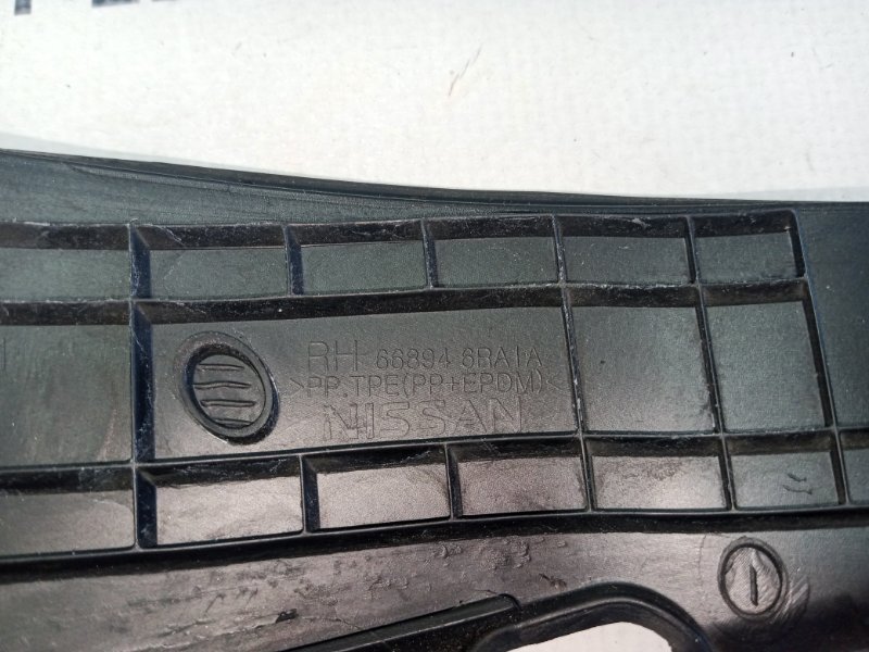 Уголок жабо правый Rogue 2021 T33 2.5