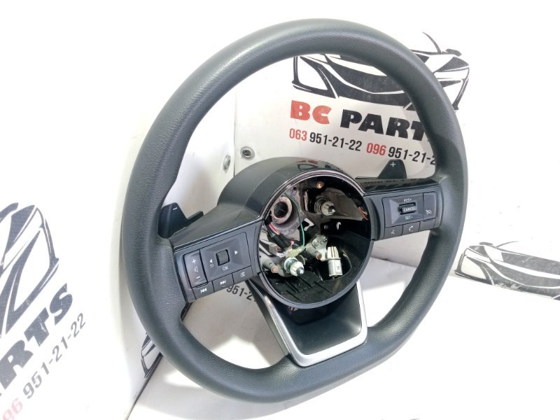 Руль Nissan Rogue T33 2.5