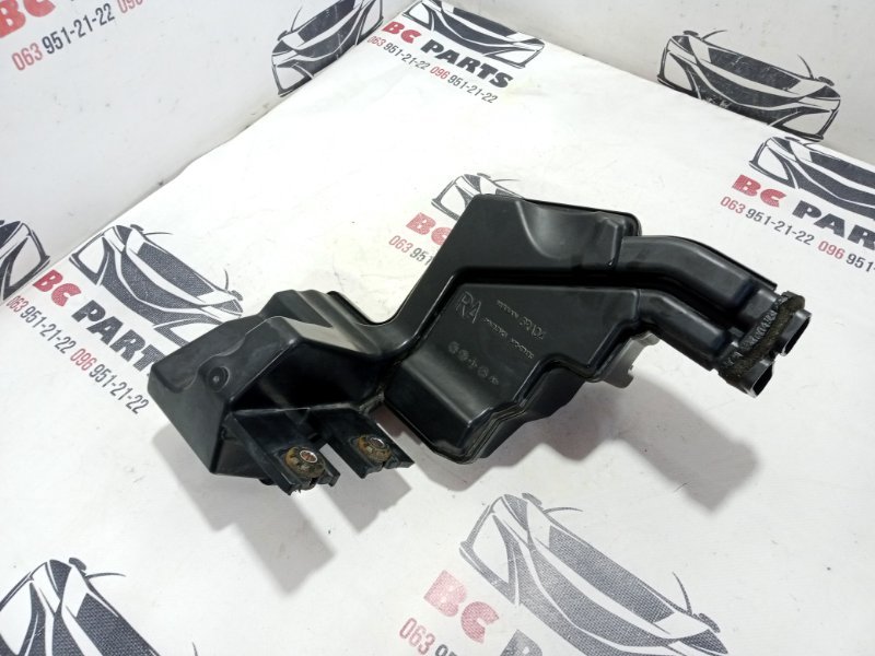 Резонатор воздушного фильтра Nissan Rogue 2021 T33 2.5 16585-6RA0A Б/У