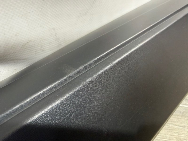 Накладка двери передняя левая Rogue 2021 T33 2.5