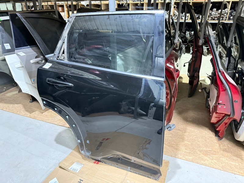 Дверь боковая задняя правая Rogue 2021 T33 2.5