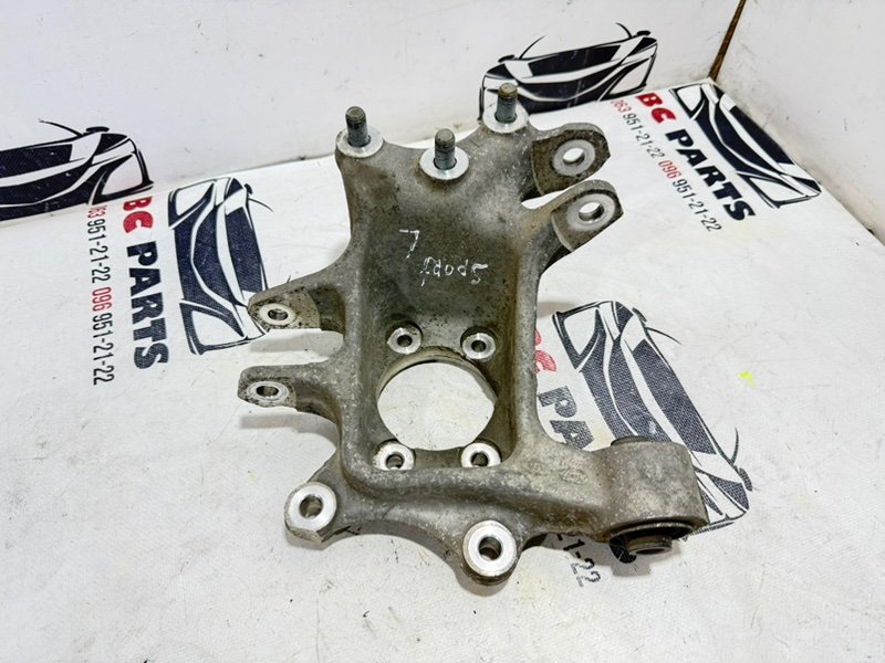 Цапфа задняя левая Kia Sportage 2017 52710D3100 Б/У