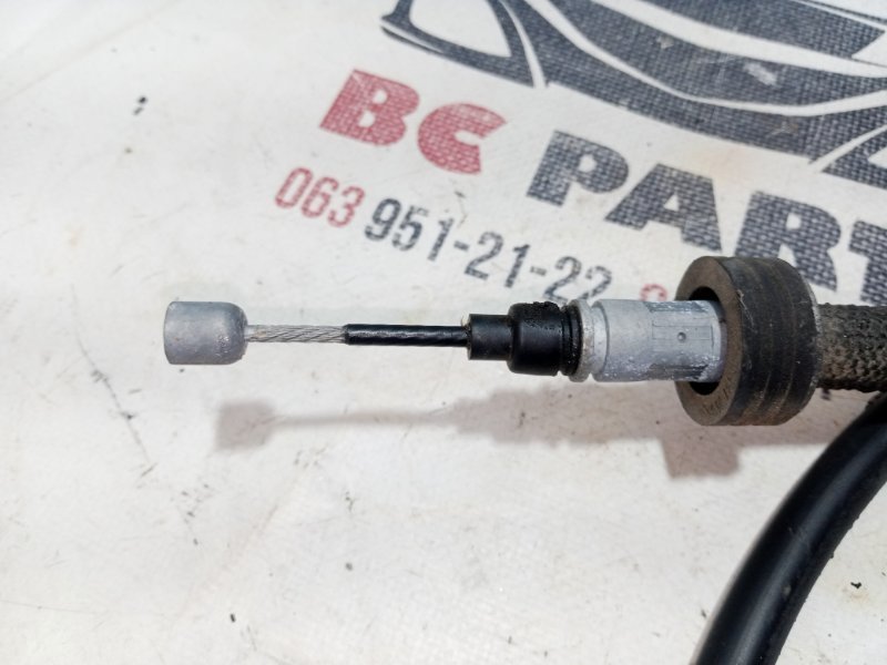 Трос стояночного тормоза правый Kia Sportage