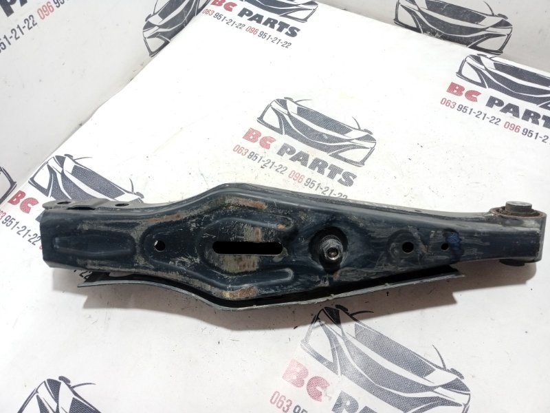 Рычаг подпружинный задний левый Kia Sportage