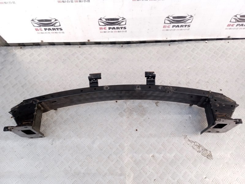 Усилитель бампера передний Rogue 2021 T33 2.5