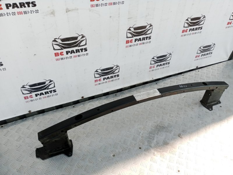 Усилитель бампера передний Nissan Rogue T33 2.5