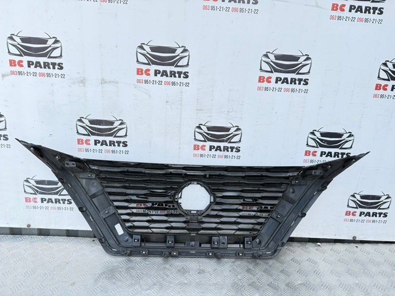 Решетка радиатора Rogue 2021 T33 2.5