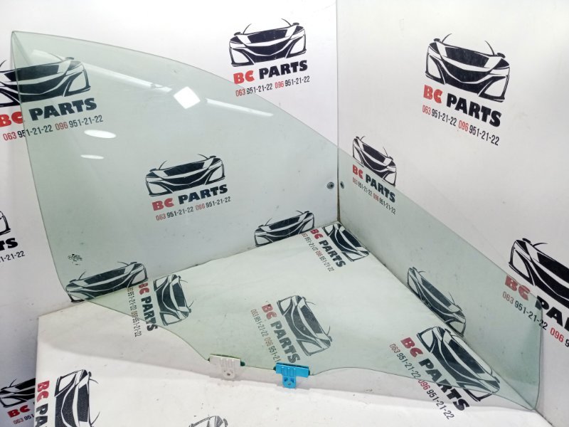 Стекло двери переднее правое Rogue 2023 T33 1.5