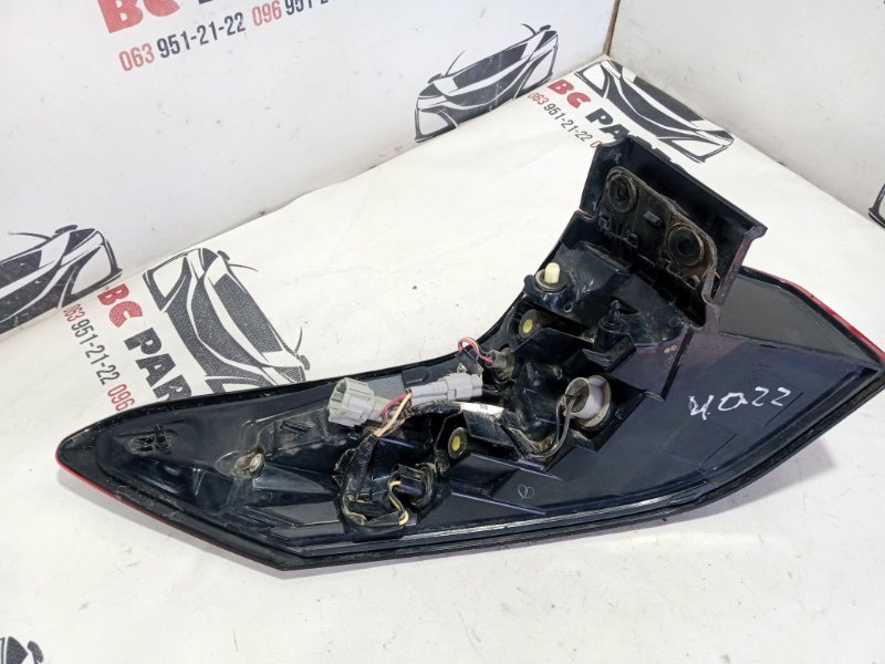 Фонарь наружный (в крыло) задний правый Rogue 2023 T33 1.5