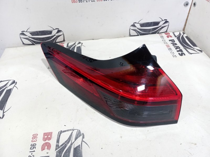 Фонарь наружный (в крыло) задний левый Rogue 2023 T33 1.5