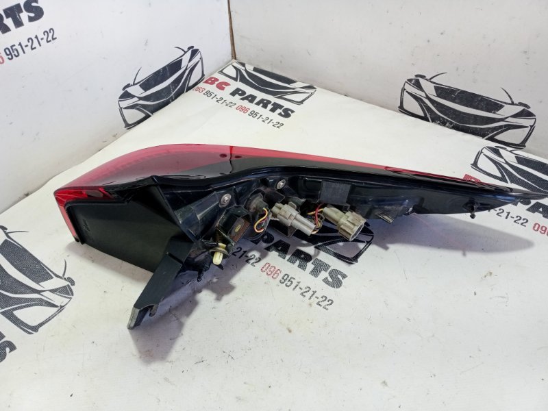 Фонарь наружный (в крыло) задний левый Rogue 2023 T33 1.5