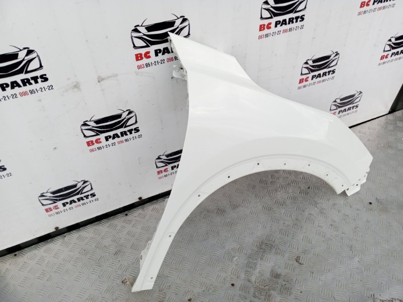 Крыло переднее правое Nissan Rogue T33 2.5