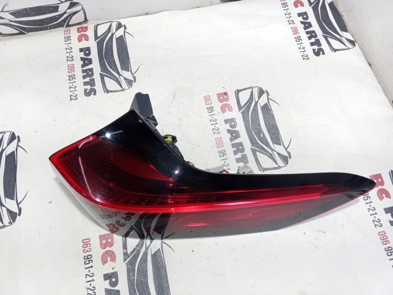 Фонарь наружный (в крыло) задний правый Rogue 2021 T33 2.5