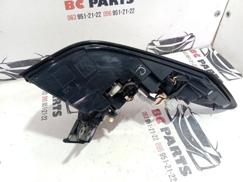 Фонарь наружный (в крыло) задний правый Rogue 2021 T33 2.5