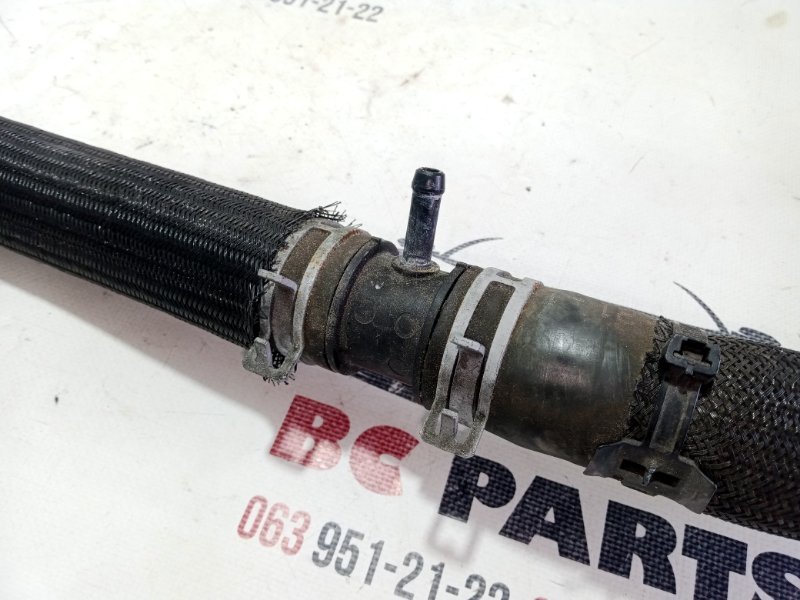 Патрубок радиатора Rogue 2021 T33 2.5