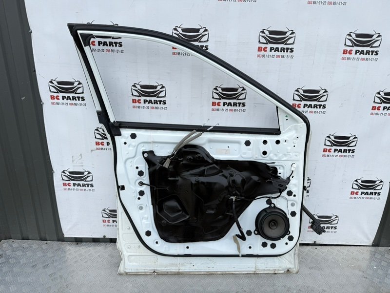 Дверь боковая передняя левая Rogue 2023 T33 1.5