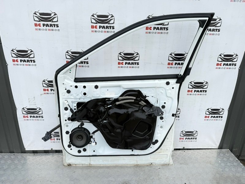 Дверь боковая передняя правая Rogue 2023 T33 1.5