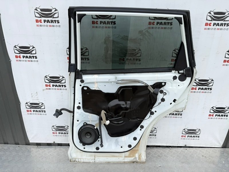 Дверь боковая задняя правая Rogue 2023 T33 1.5