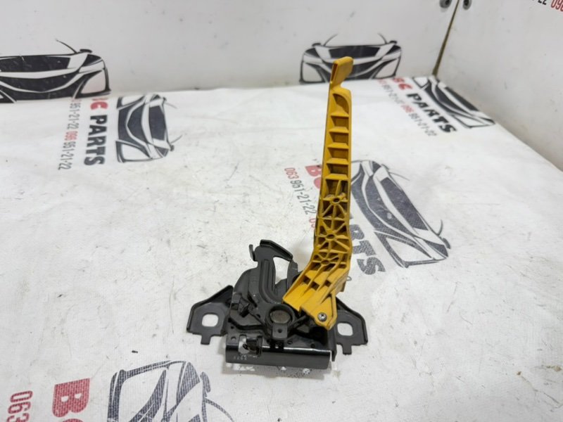 Замок капота Rogue 2021 T33 2.5