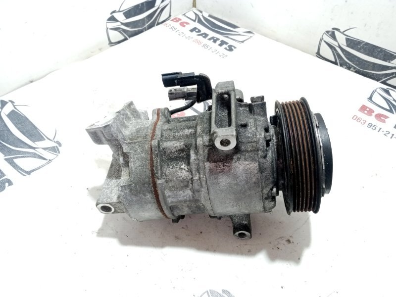 Компрессор кондиционера Nissan Rogue T33 2.5