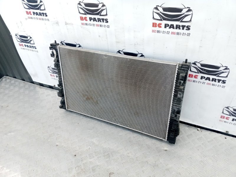 Радиатор охлаждения двигателя Rogue 2023 T33 1.5