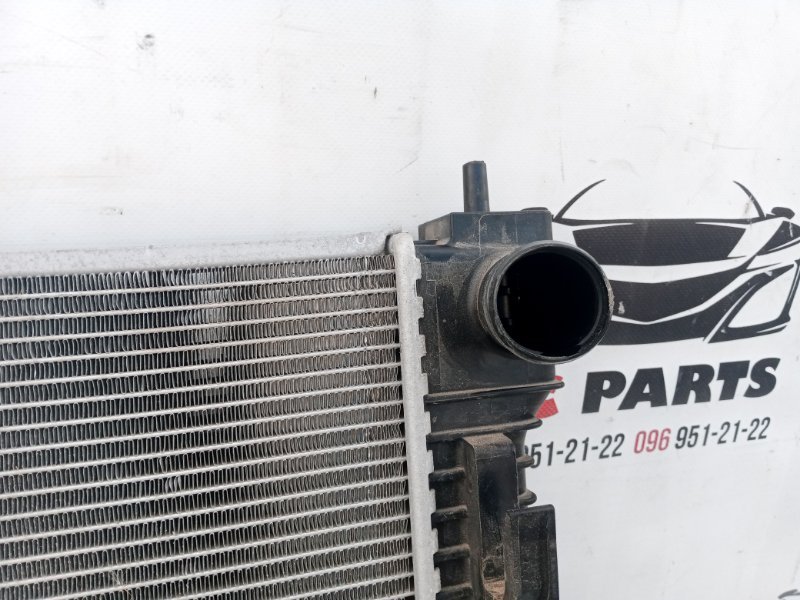 Радиатор охлаждения двигателя Rogue 2023 T33 1.5