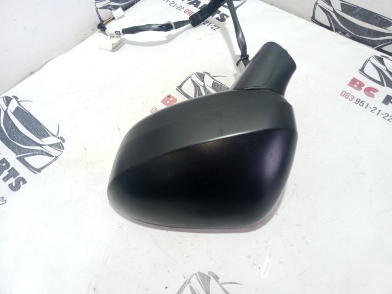 Зеркало заднего вида боковое левое Nissan Rogue t33 1.5