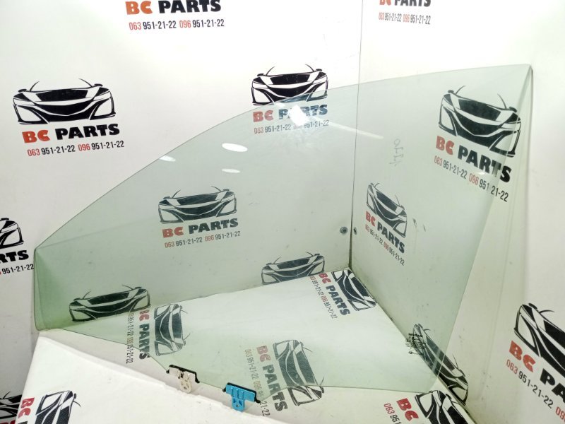 Стекло двери переднее левое Rogue 2024 T33 1.5