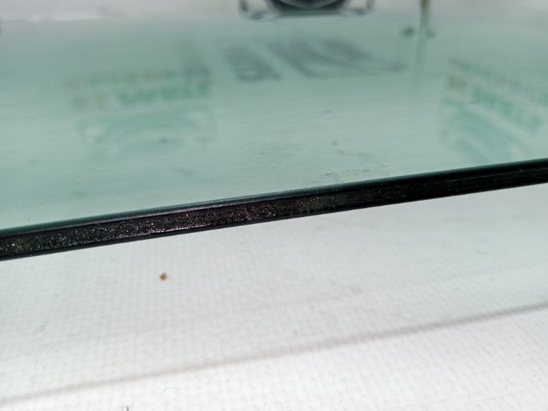 Стекло двери переднее левое Rogue 2024 T33 1.5