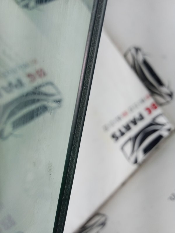 Стекло двери переднее правое Rogue 2024 T33 1.5