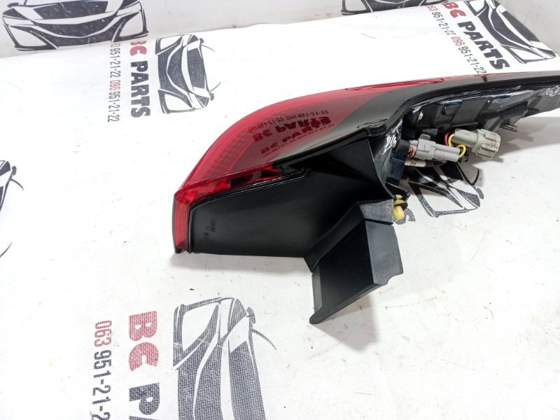 Фонарь наружный (в крыло) задний левый Rogue 2021 T33 2.5