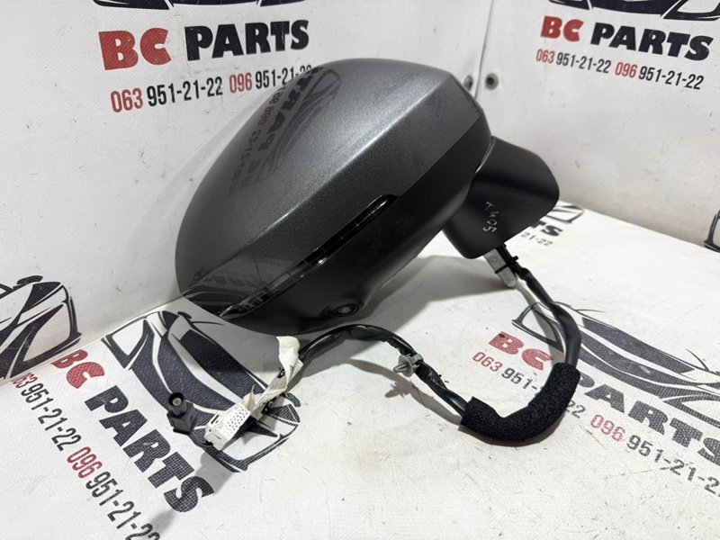 Зеркало заднего вида боковое правое Nissan Rogue T33 1.5