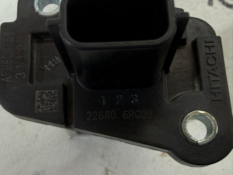 Датчик массового расхода воздуха Rogue 2023 T33 1.5