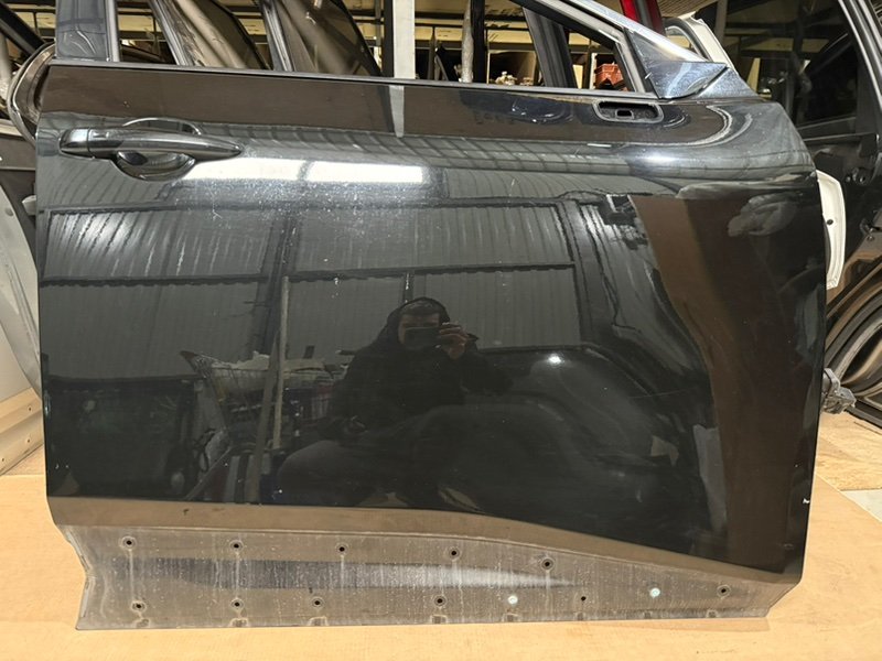 Дверь боковая передняя правая Rogue 2021 T33 2.5