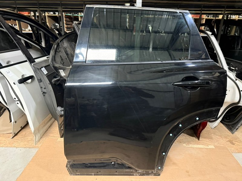 Дверь боковая задняя левая Nissan Rogue 2021 T33 2.5 Б/У