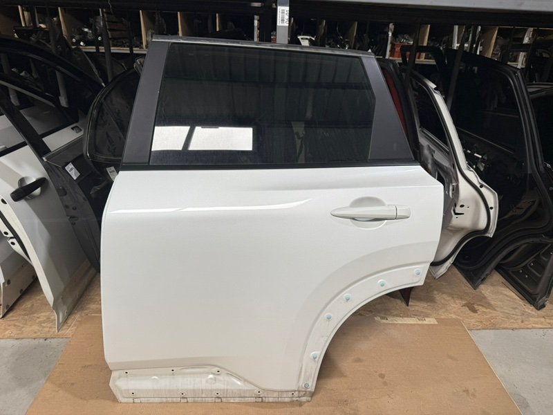 Дверь боковая задняя левая Nissan Rogue 2024 T33 1.5 Б/У