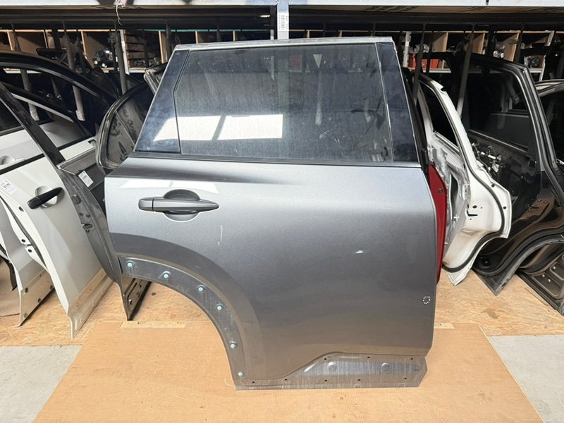 Дверь боковая задняя правая Nissan Rogue 2023 T33 1.5 Б/У