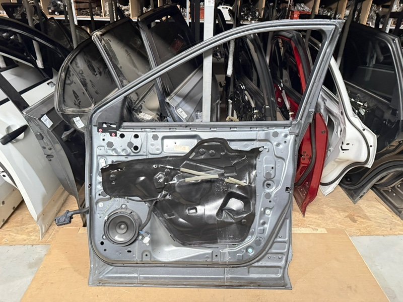 Дверь боковая передняя правая Rogue 2023 T33 1.5