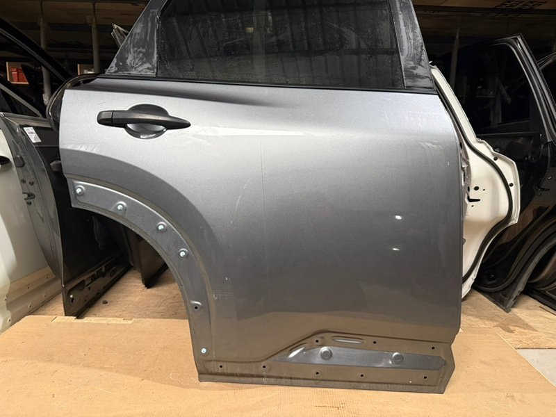 Дверь боковая задняя правая Rogue 2023 T33 1.5