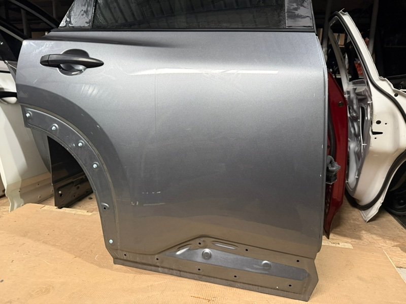 Дверь боковая задняя правая Nissan Rogue T33 1.5