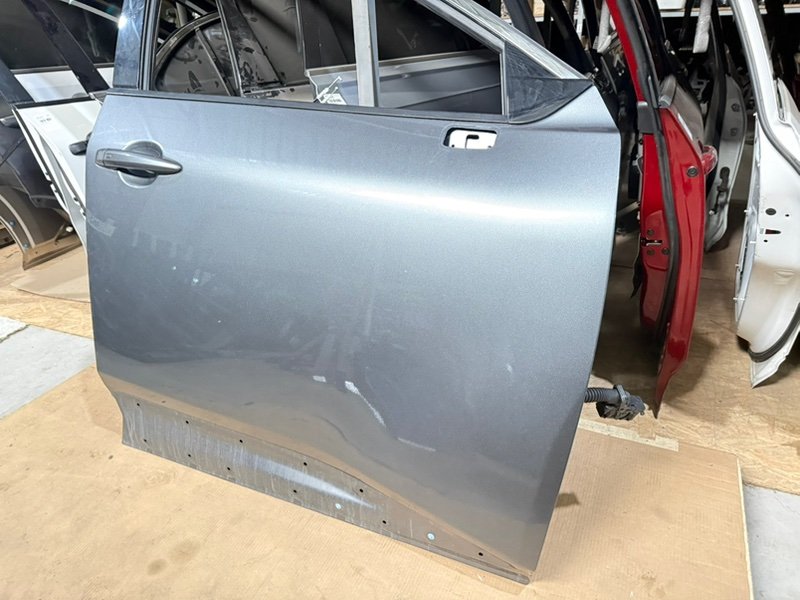 Дверь боковая передняя правая Nissan Rogue T33 1.5