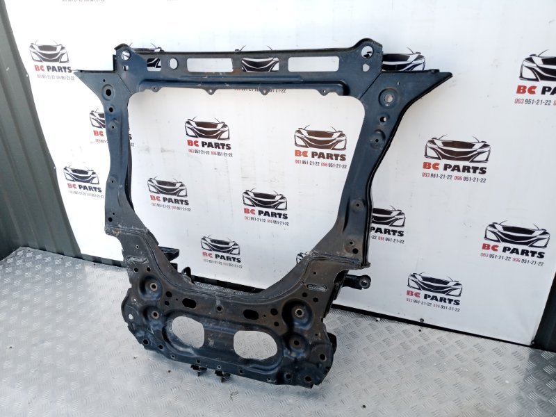 Подрамник передний Nissan Rogue T33 2.5