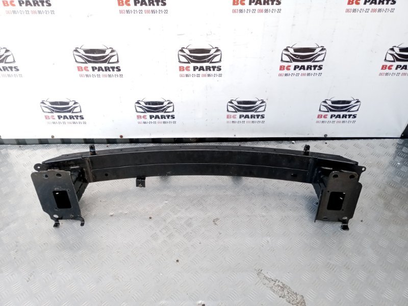 Усилитель бампера передний Nissan Rogue T33 2.5