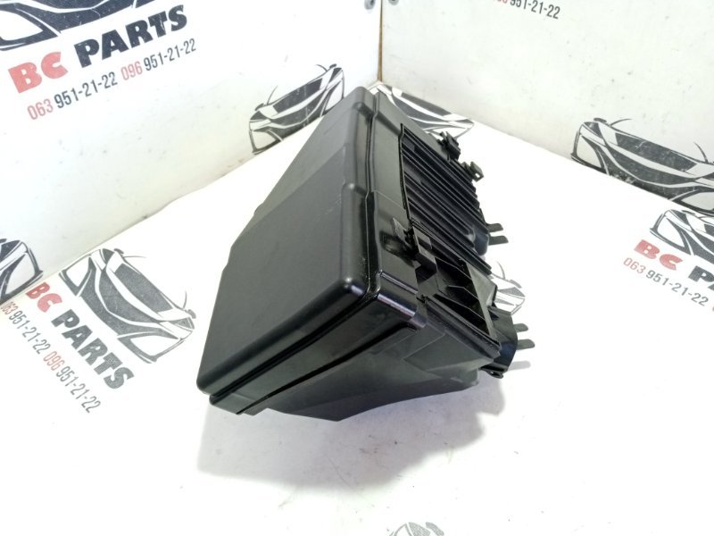 Корпус блока предохранителей Nissan Rogue 2021 T33 2.5 284B9-6RA0A Б/У