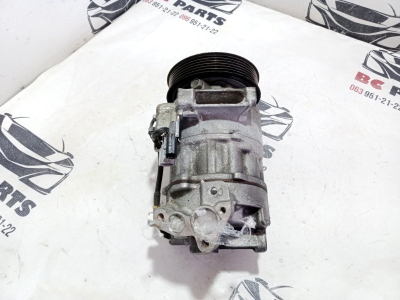 Компрессор кондиционера Nissan Rogue T33 1.5