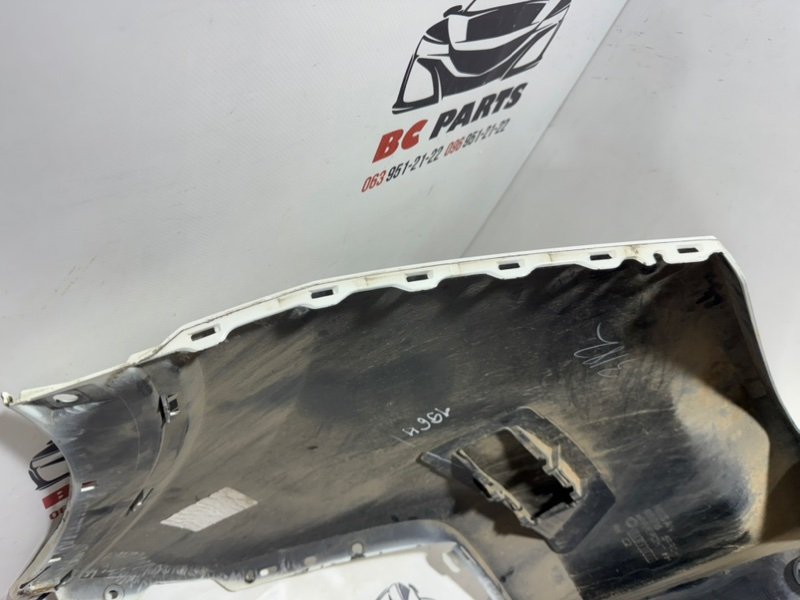 Клык бампера задний правый Rogue 2021 T33 2.5