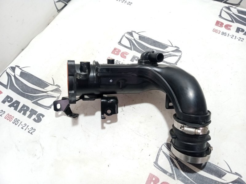 Патрубок интеркулера Nissan Rogue 2023 T33 1.5 16578-6RC3B Б/У