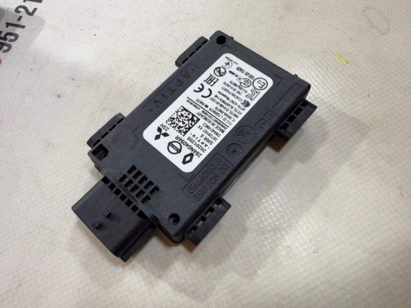 Датчик слепых зон задний Rogue 2021 T33 2.5